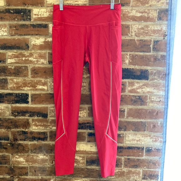 Victoria's Secret Pants - VS Total Knockout Leggings— Size Medium
